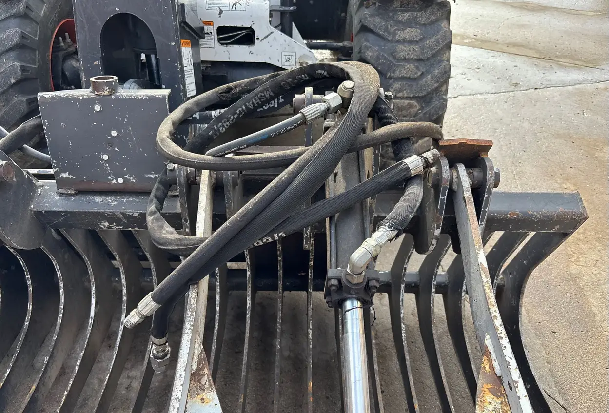2016 Bobcat V417 telehandler
