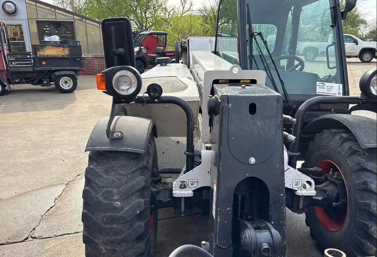 2016 Bobcat V417 telehandler