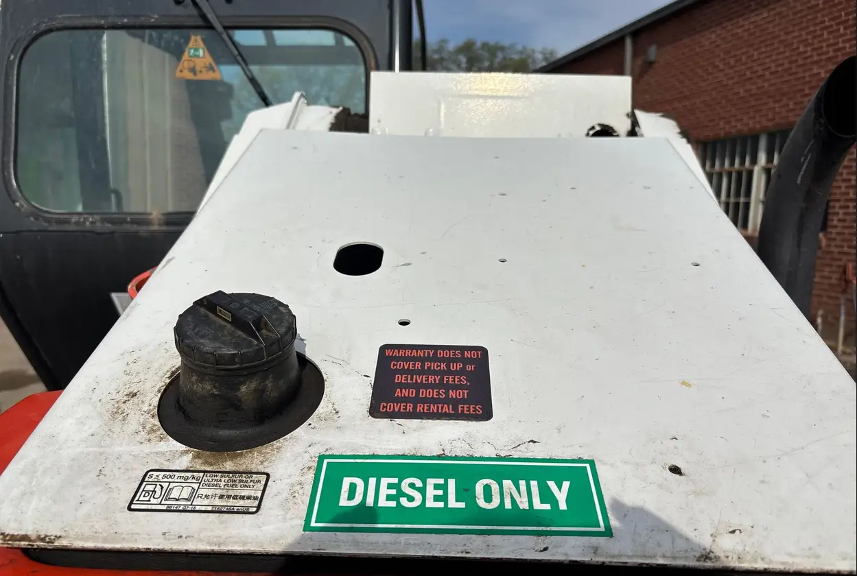 2016 Bobcat V417 telehandler
