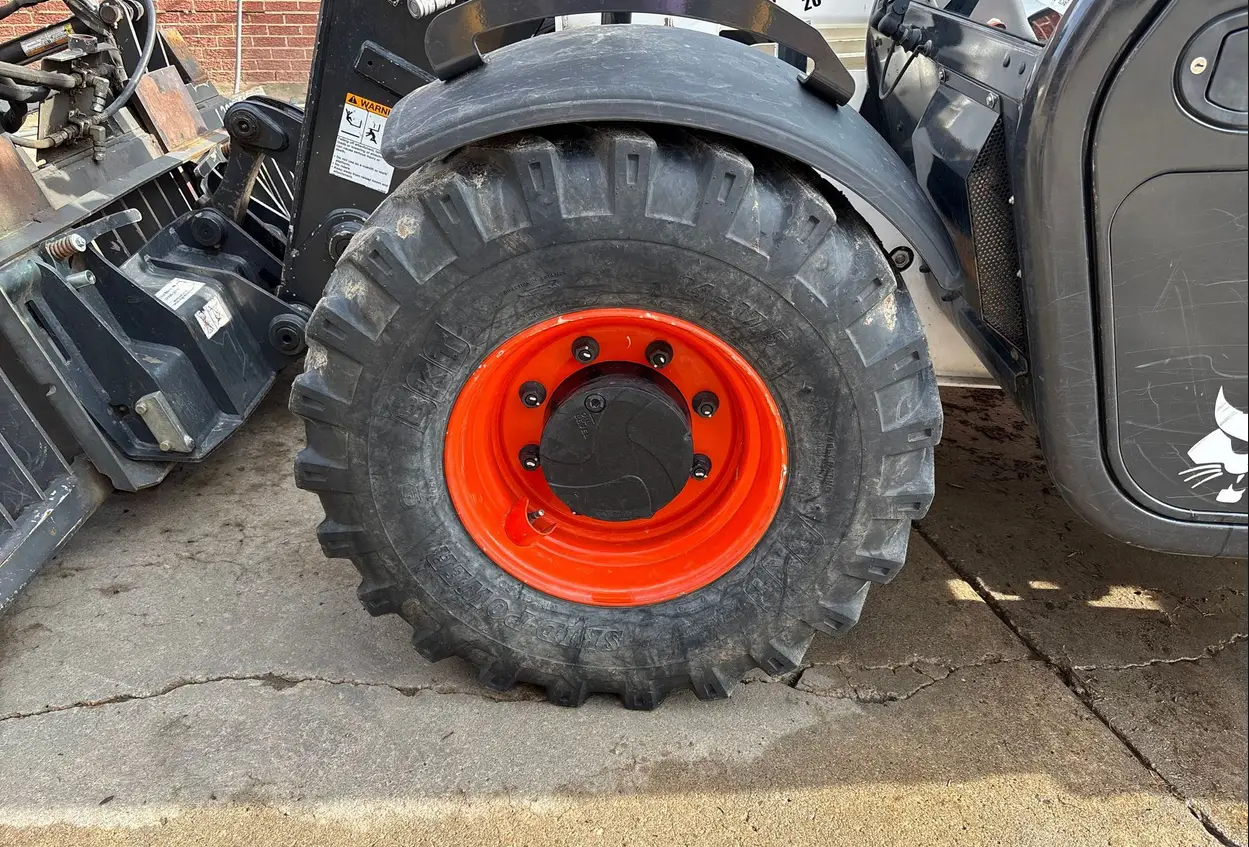 2016 Bobcat V417 telehandler