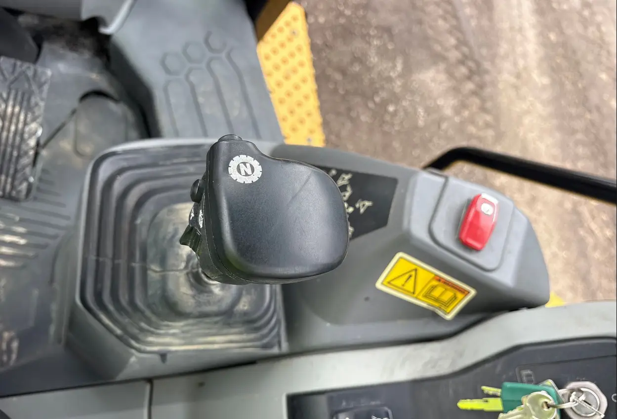 2022 Caterpillar 420 backhoe