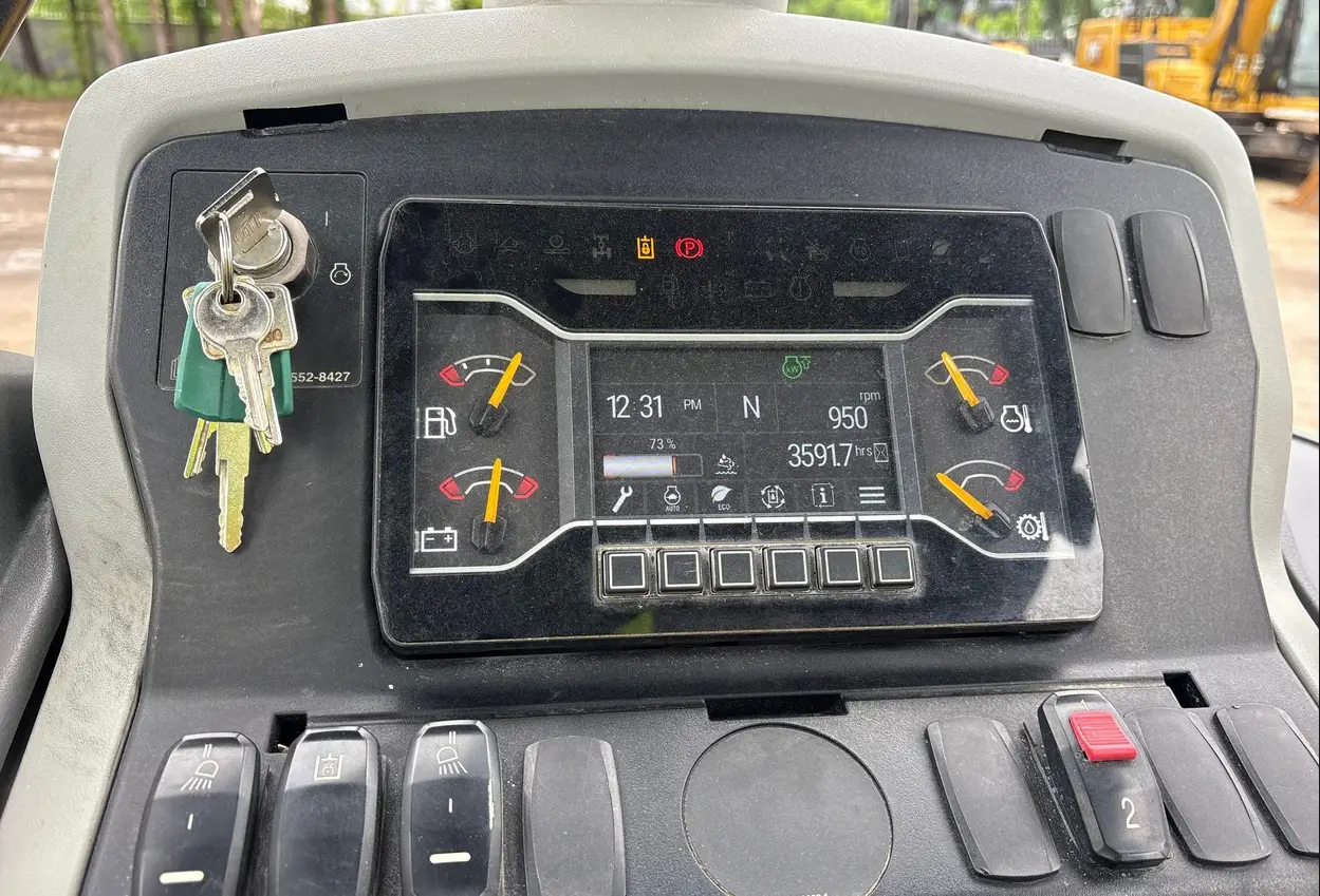 2022 Caterpillar 420 backhoe