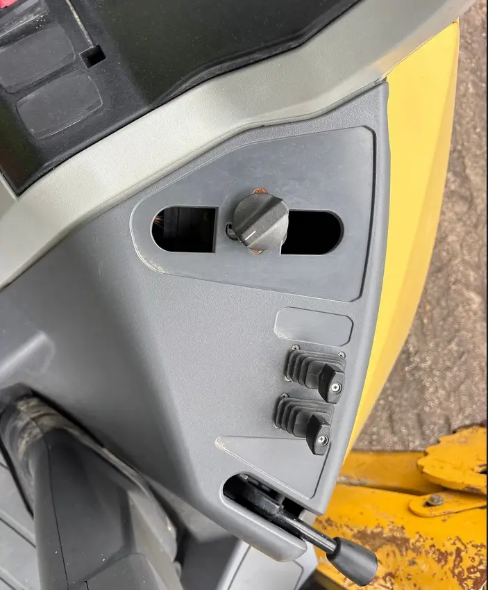 2022 Caterpillar 420 backhoe