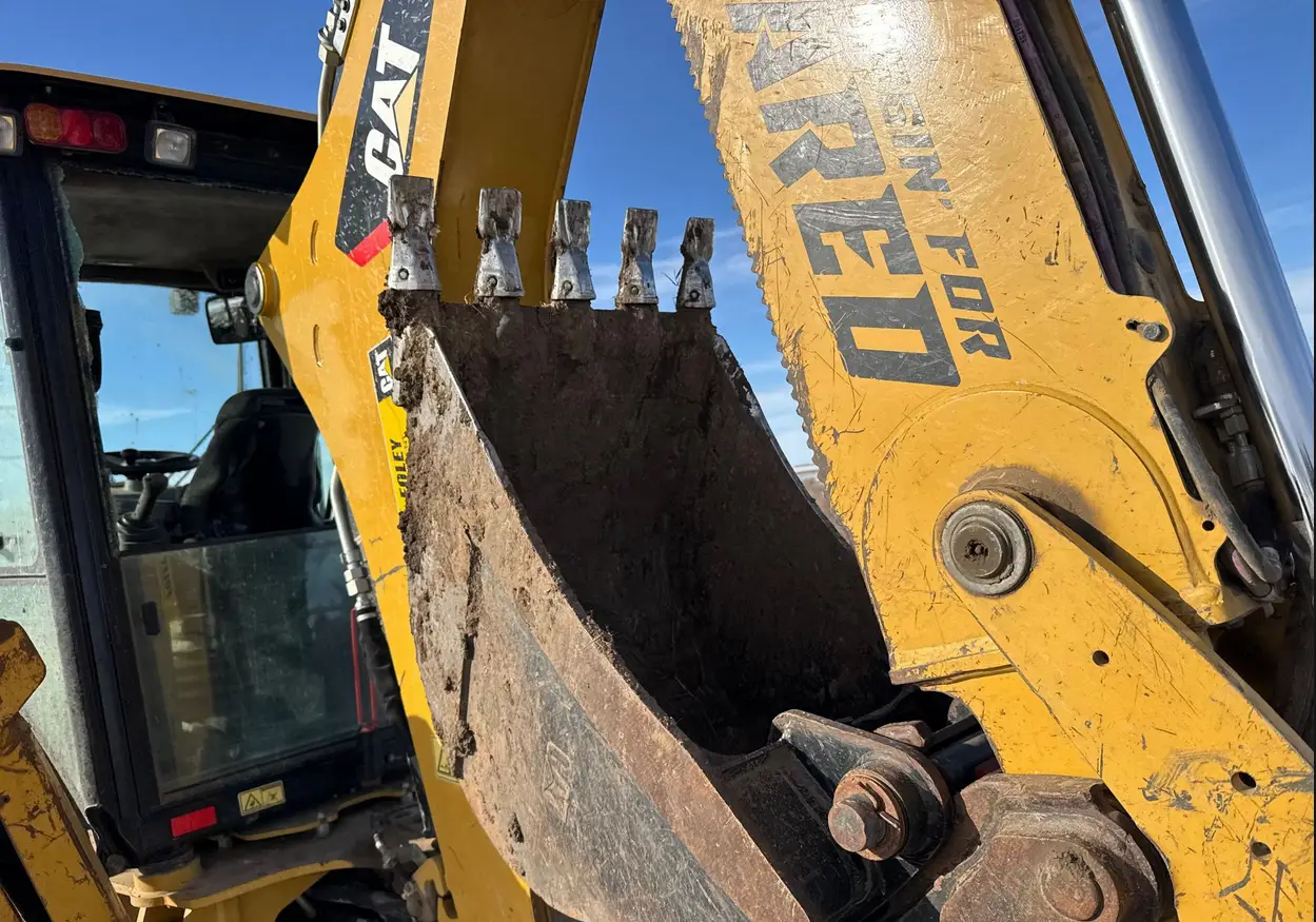 2017 Caterpillar 420F2 IT backhoe