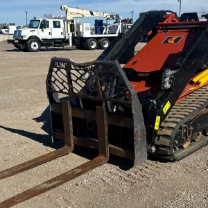 2022 Ditch Witch SK3000 compact utility loader