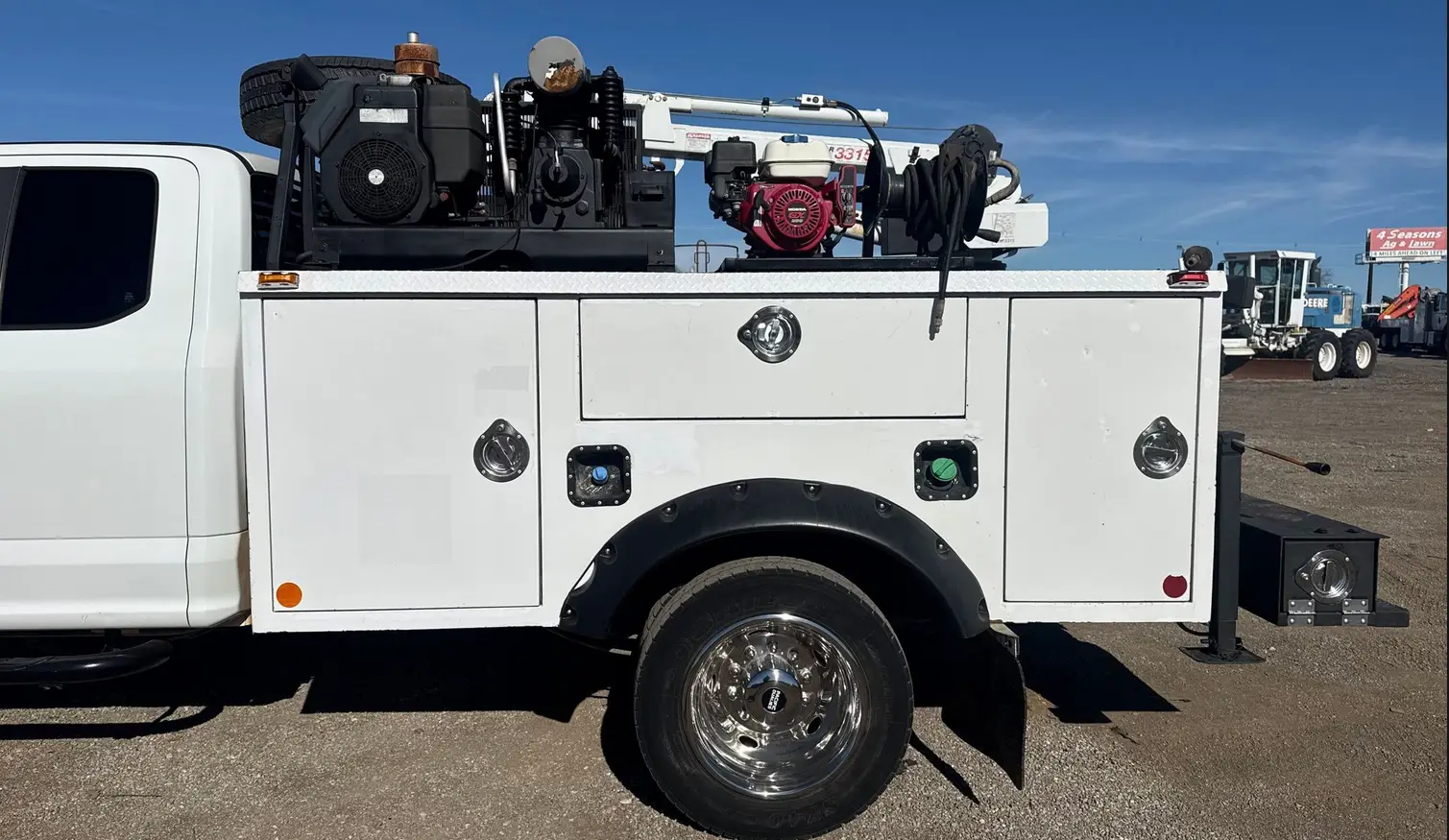 2018 Ford F450 Super Duty XL utility  service truck