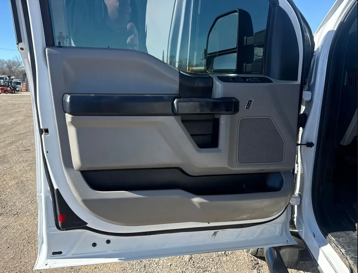 2018 Ford F450 Super Duty XL utility  service truck