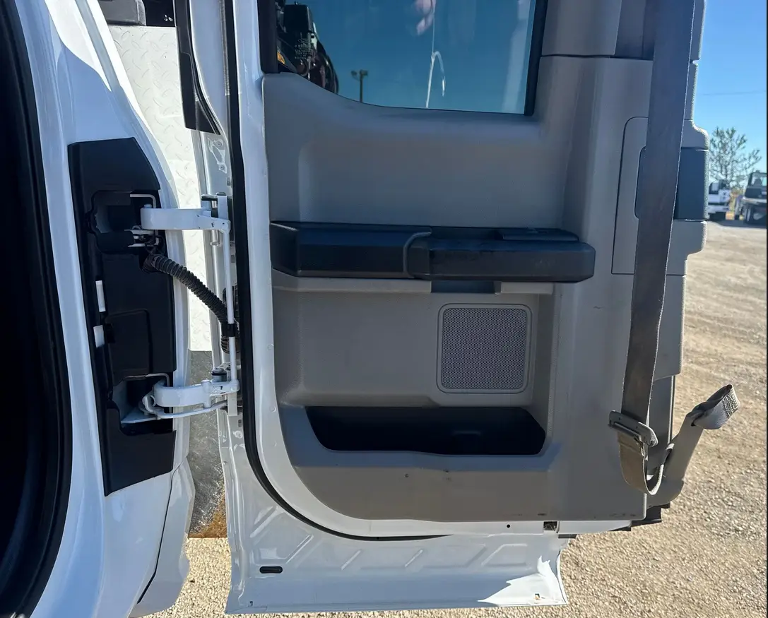 2018 Ford F450 Super Duty XL utility  service truck
