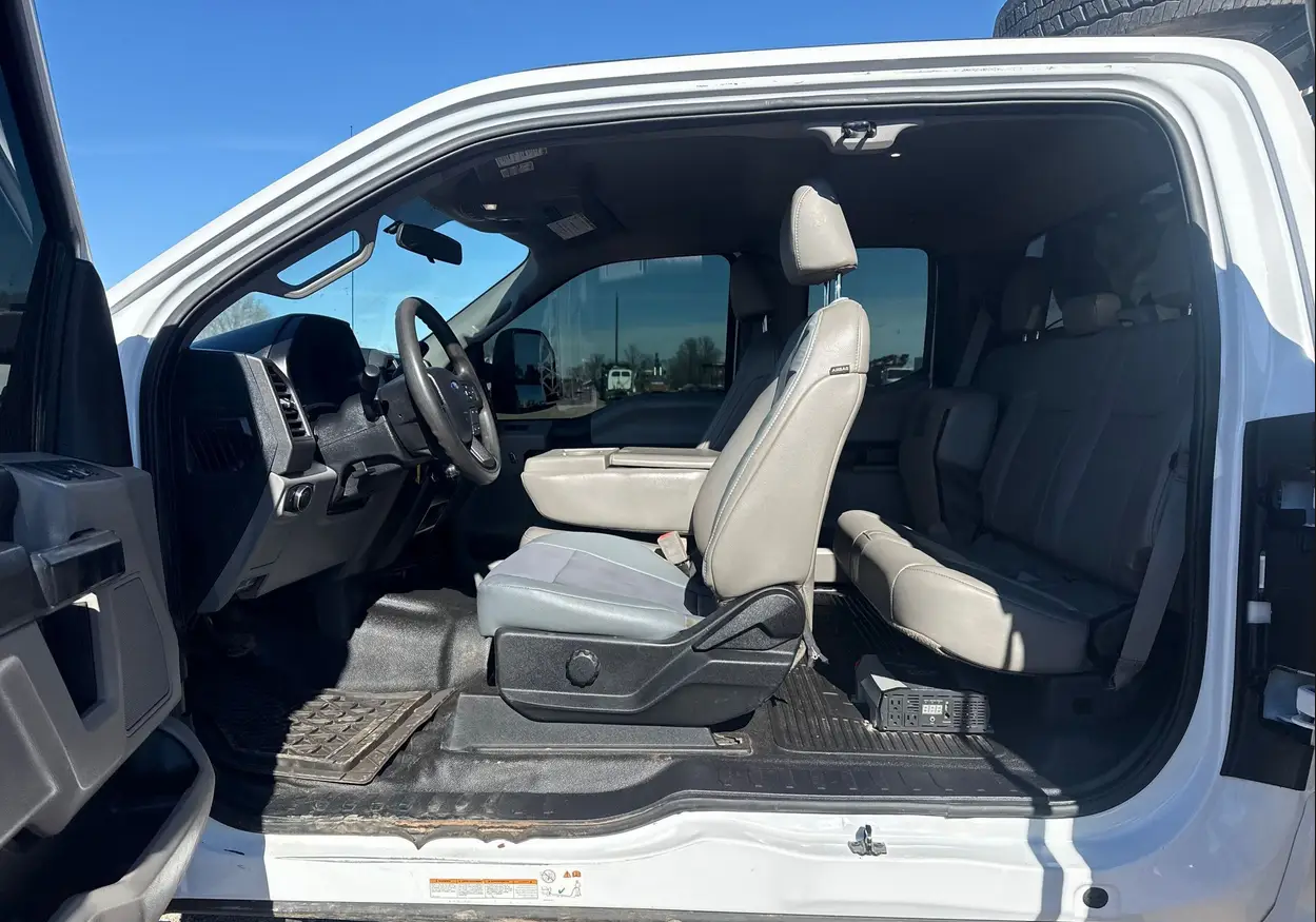 2018 Ford F450 Super Duty XL utility  service truck