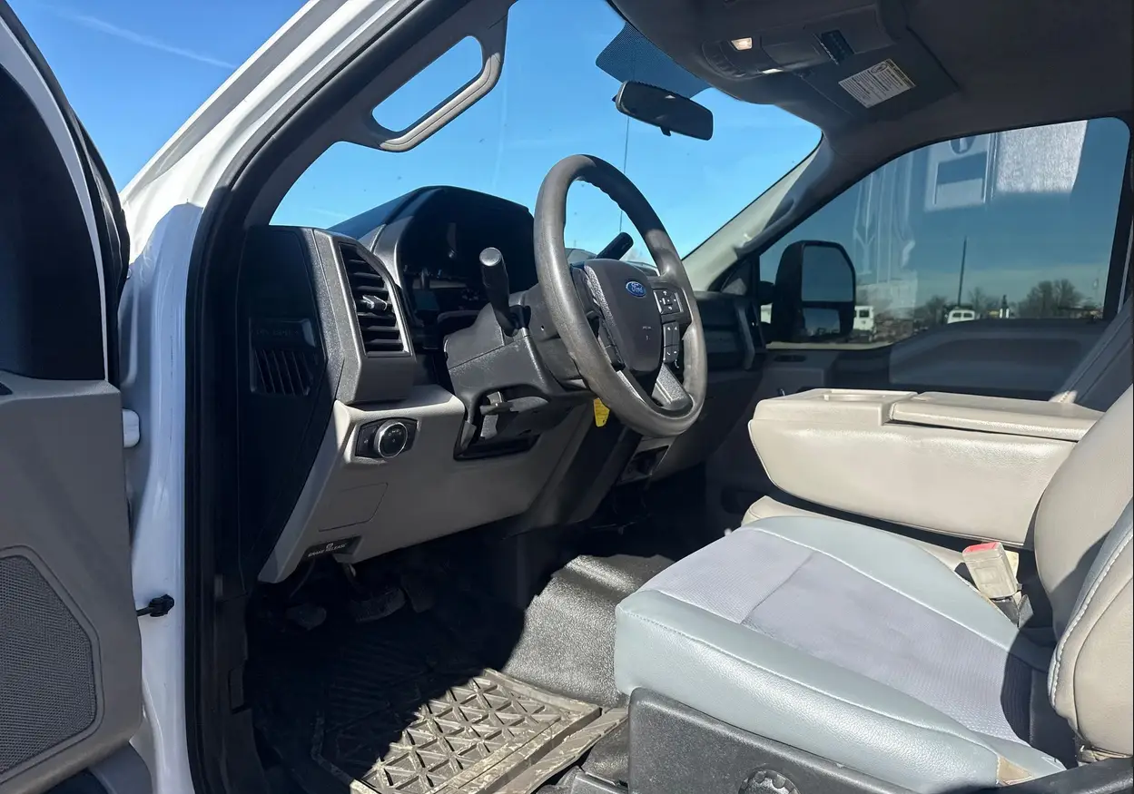 2018 Ford F450 Super Duty XL utility  service truck