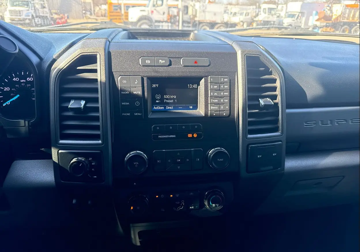 2018 Ford F450 Super Duty XL utility  service truck