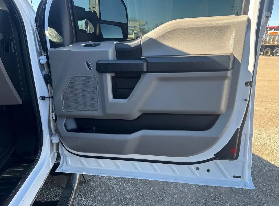 2018 Ford F450 Super Duty XL utility  service truck