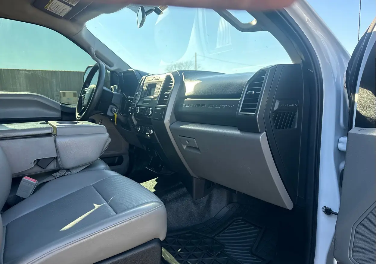 2018 Ford F450 Super Duty XL utility  service truck
